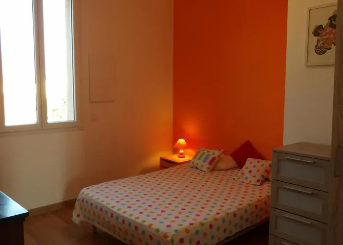 Spacieuse A St Cyprien Pour 15 Villa *